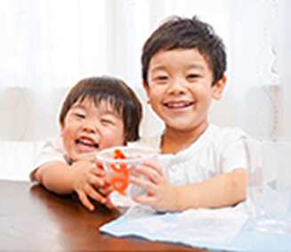 歳と３歳の兄弟　H様